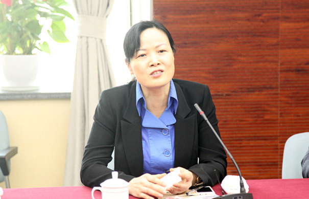 杭州市上城区常务副区长黄爱芳一行来我司走访调研